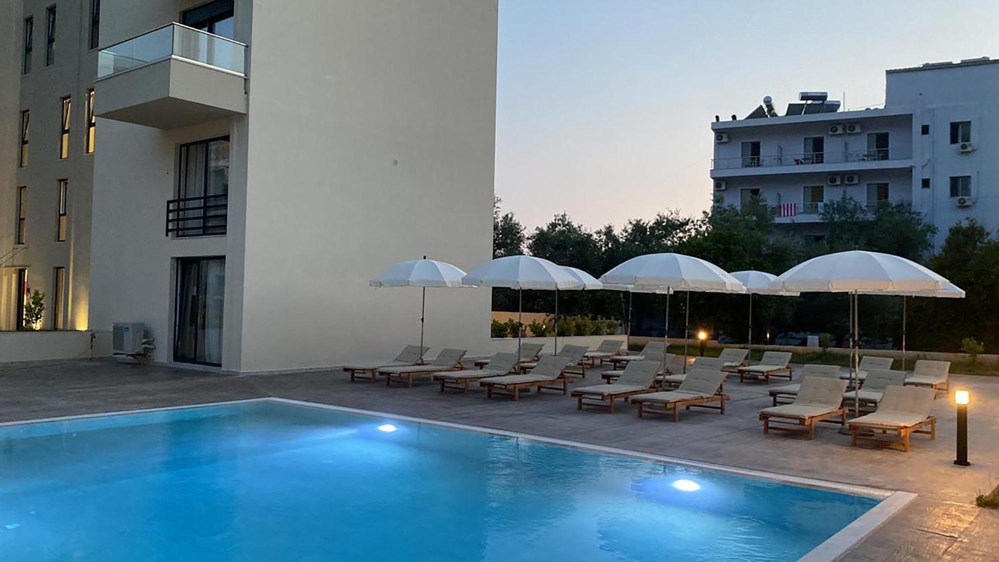 The Blue Wave Hotel Himare Luaran gambar