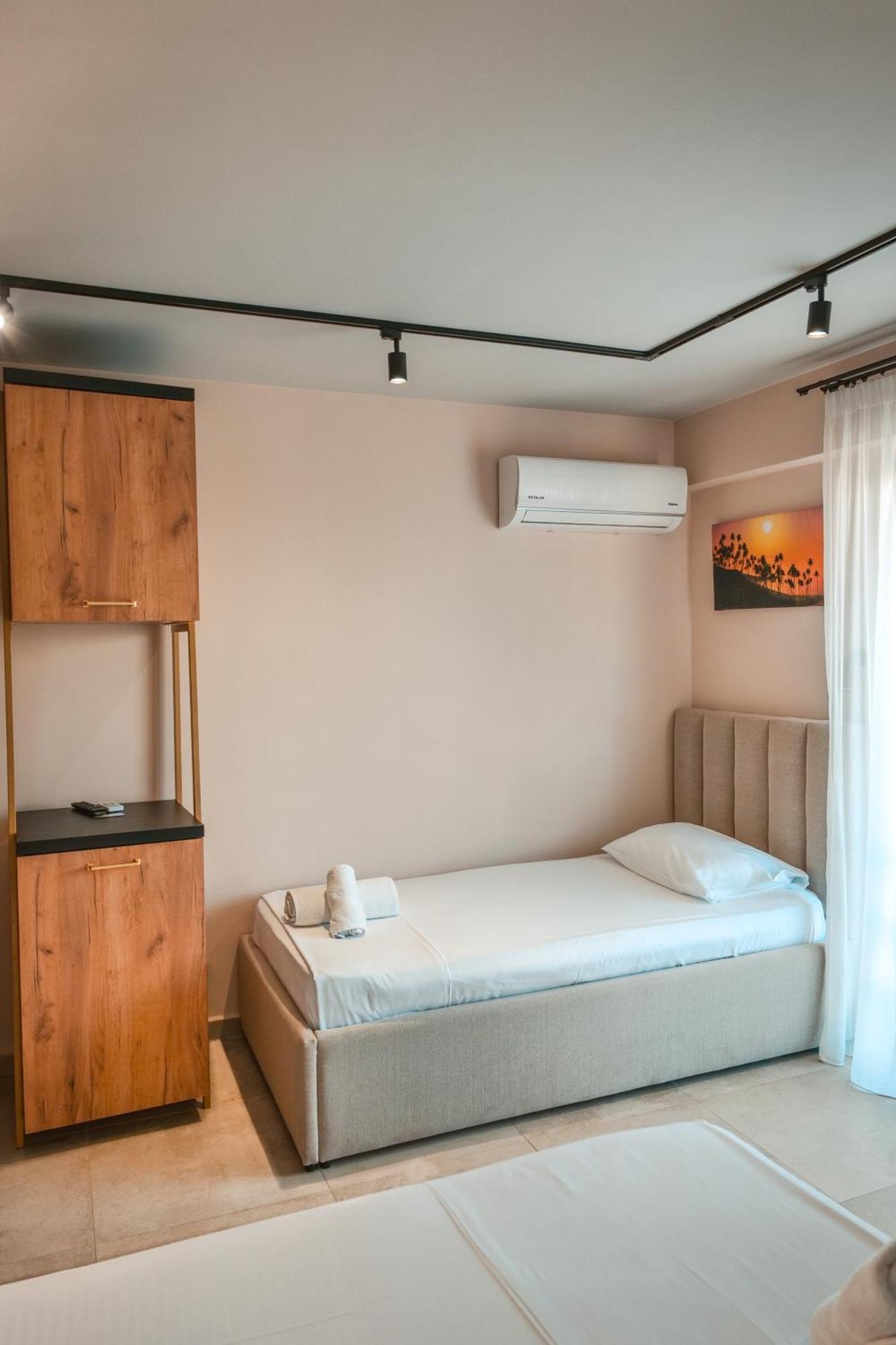 The Blue Wave Hotel Himare Luaran gambar